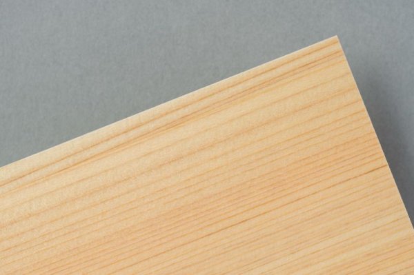 おおさか河内材ヒノキ（まさ目）